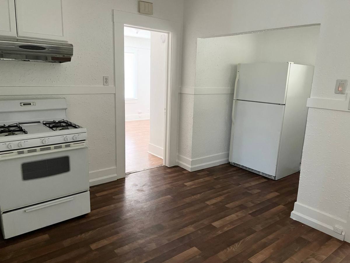 House for rent at 9 E Olive, Fresno, CA 93728