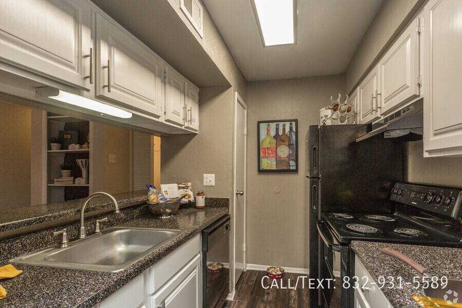 Apartment for rent at 13099 Westella Dr #24B1, Houston, TX 77077