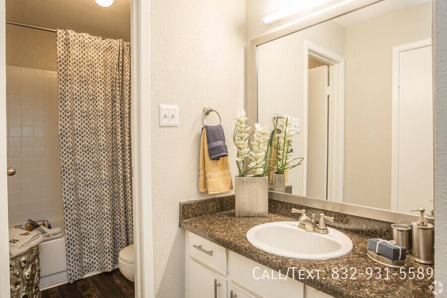 Apartment for rent at 13099 Westella Dr #24B1, Houston, TX 77077