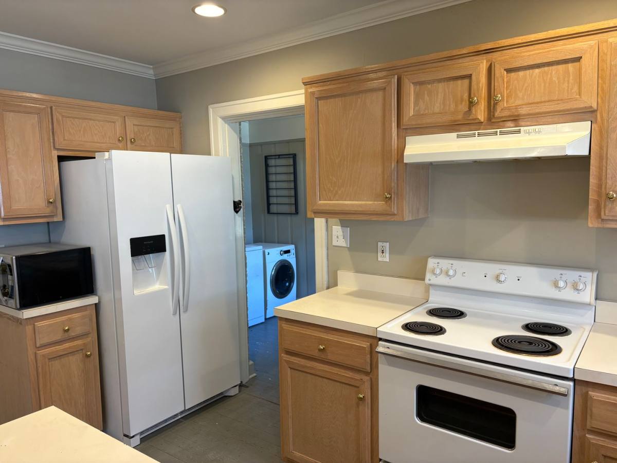 Apartment for rent at 4106 Colorado Ave, Nashville, TN 37209