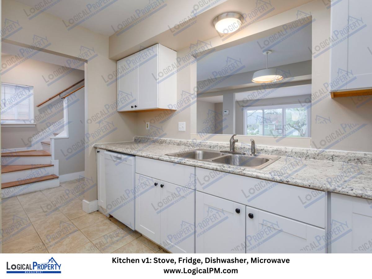 House for rent at 5844 Niles Dr, Troy, MI 48098