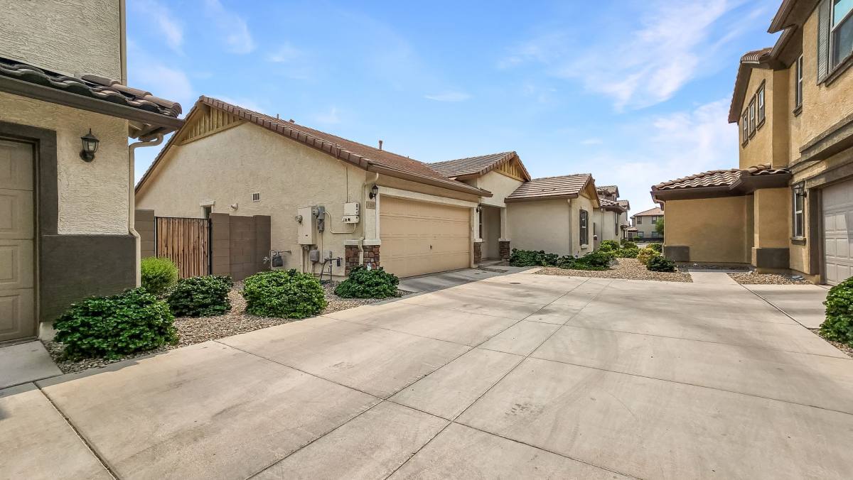 House for rent at 1286 N 165th Ave, Goodyear, AZ 85338