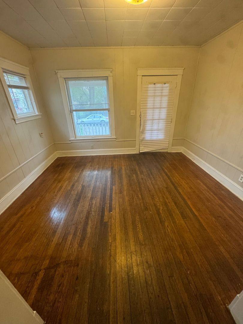 Apartment for rent at 632 E 101st St, Cleveland, OH 44108