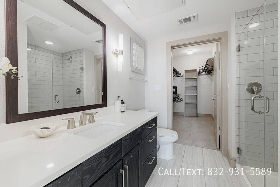 Apartment for rent at 998 Crosby St #M1801, Houston, TX 77019