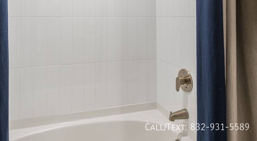 Apartment for rent at 300 Ruthven St #E25D1, Houston, TX 77002