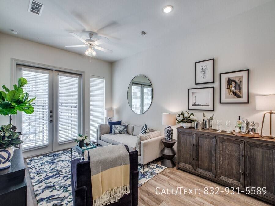 Apartment for rent at 2333 Pinegate #CA1, Houston, TX 77008