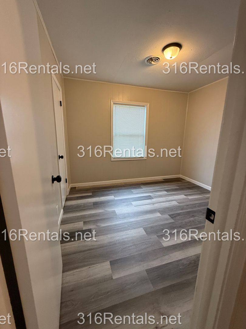 House for rent at 4324 S Dover St, Wichita, KS 67216