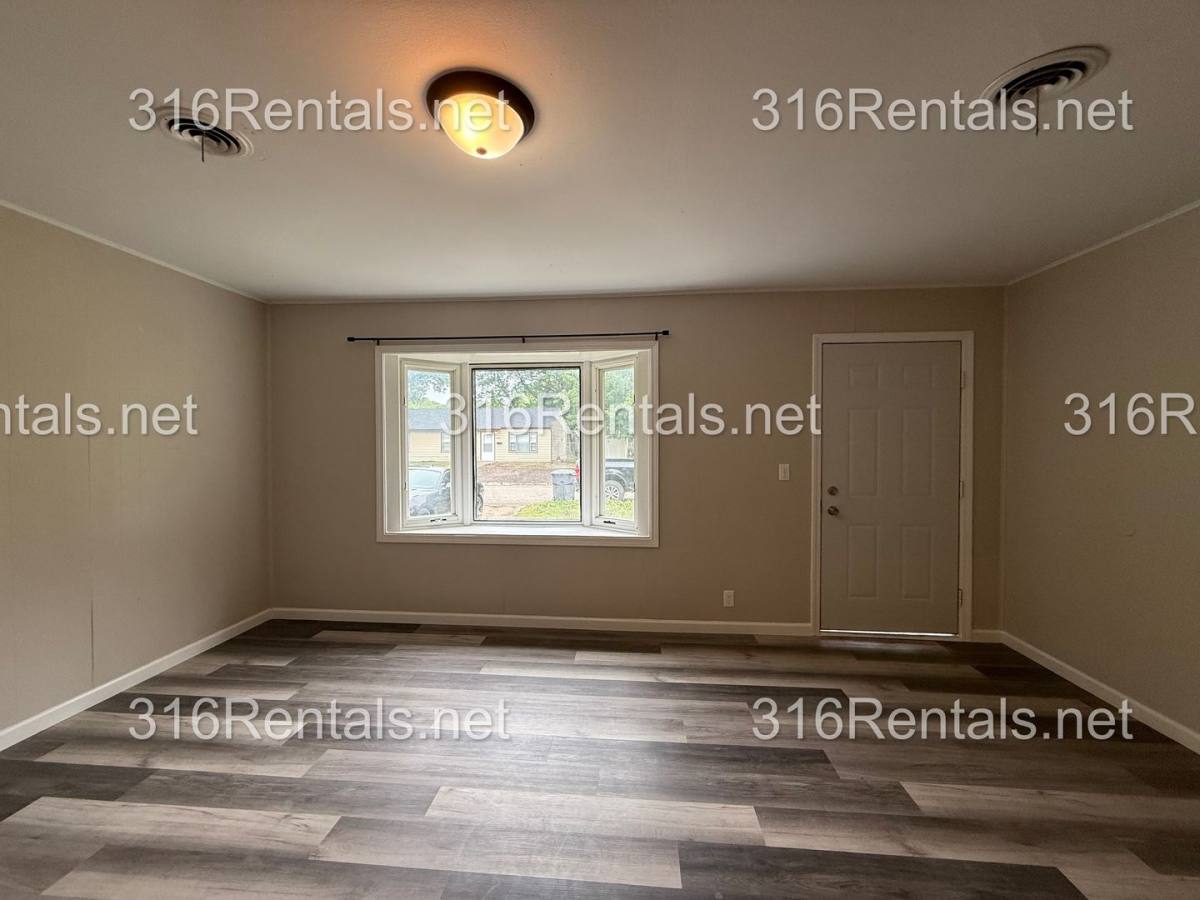 House for rent at 4324 S Dover St, Wichita, KS 67216