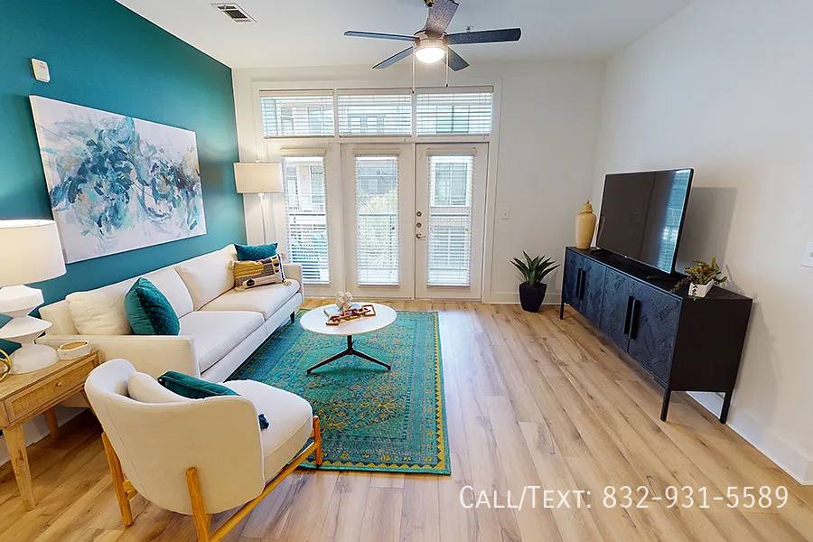 Apartment for rent at 1099 Yale St #21YE, Houston, TX 77008