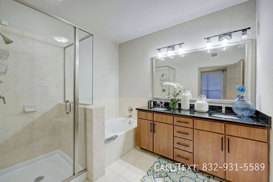 Apartment for rent at 2691 Westerland Dr #VLA1, Houston, TX 77063