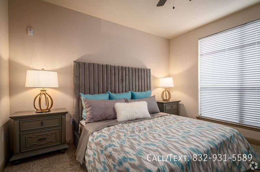 Apartment for rent at 2691 Westerland Dr #VLA1, Houston, TX 77063