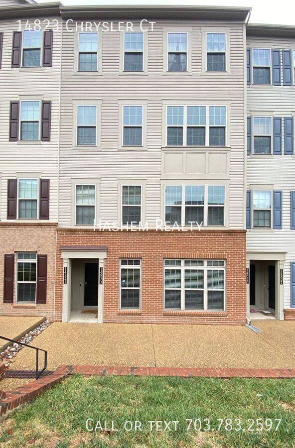 Condo for rent at 14823 Chrysler Court, Woodbridge, VA 22193