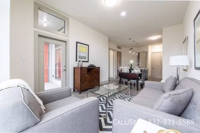 Apartment for rent at 2899 Louisiana St #CPM1, Houston, TX 77006