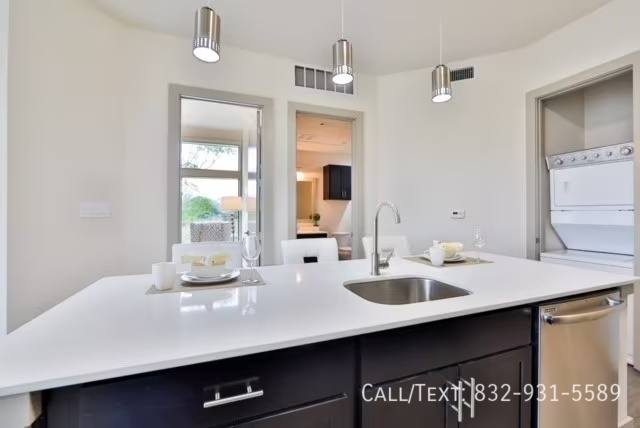 Apartment for rent at 2899 Louisiana St #CPM1, Houston, TX 77006