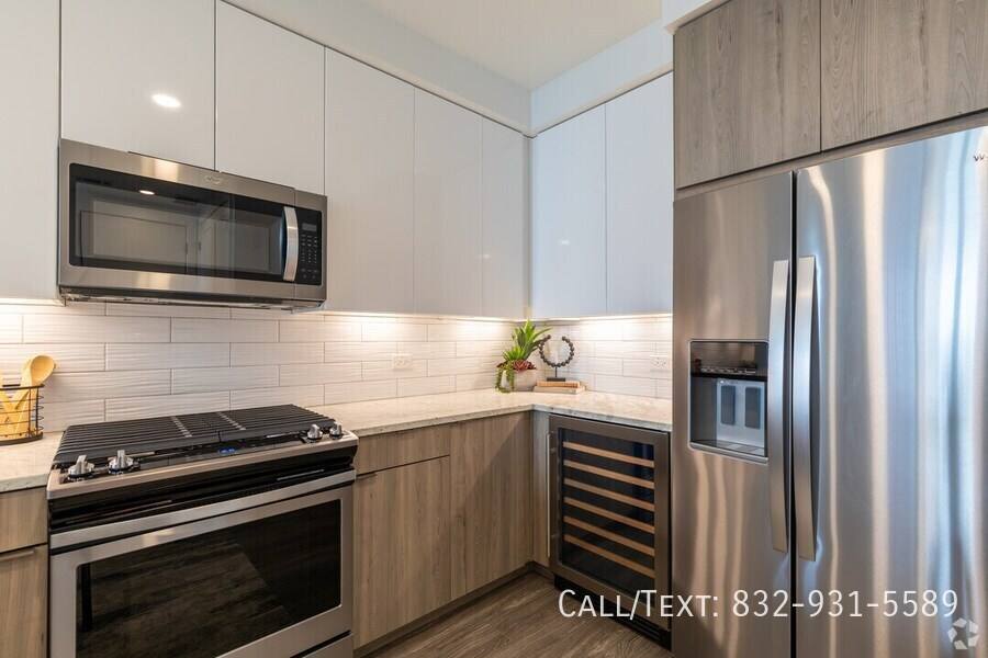 Apartment for rent at 1697 Sage Rd #APO2, Houston, TX 77056