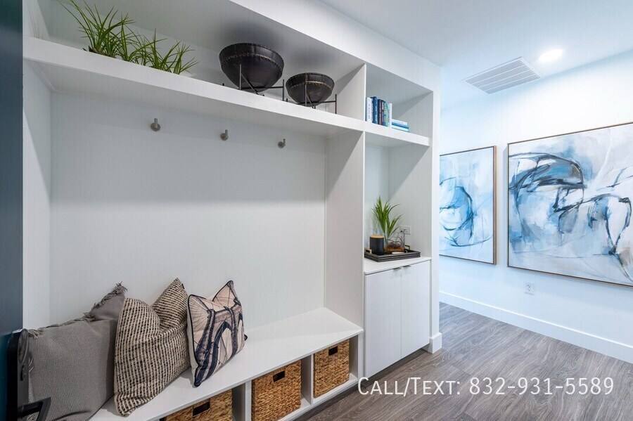 Apartment for rent at 1697 Sage Rd #APO2, Houston, TX 77056