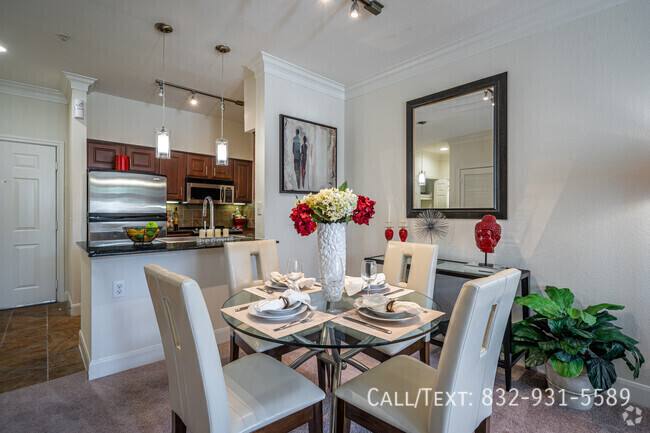 Apartment for rent at 4198 Blossom St #JH1, Houston, TX 77007