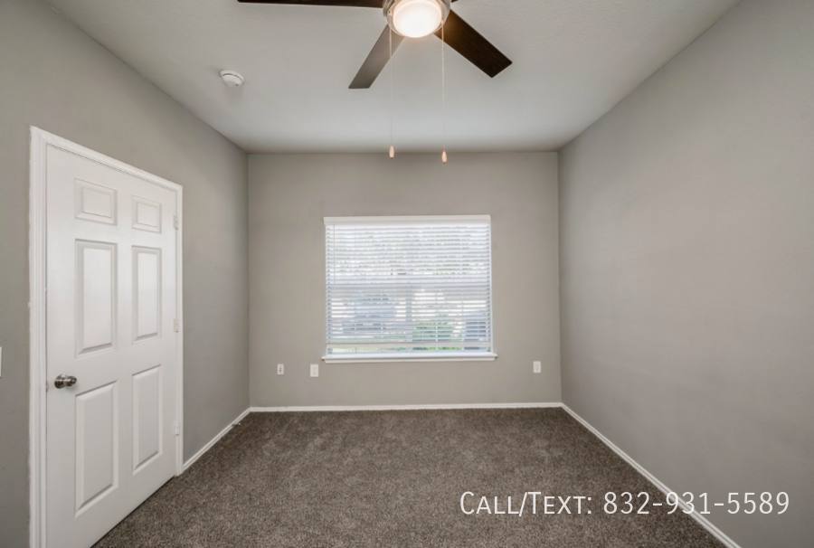 Apartment for rent at 113 W Main St, League City, TX 77573