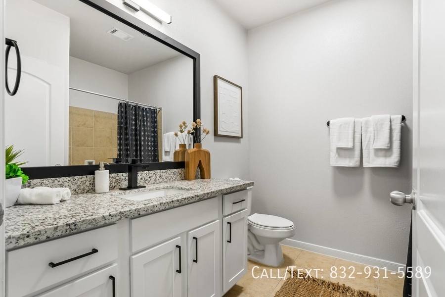 Apartment for rent at 9396 Woodlands Parkway #EASR, Spring, TX 77382