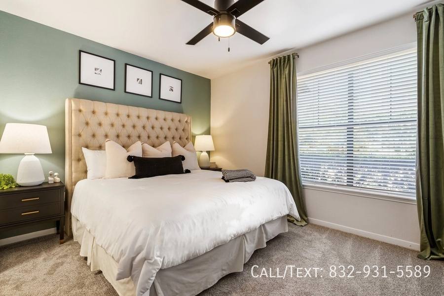 Apartment for rent at 9396 Woodlands Parkway #EASR, Spring, TX 77382
