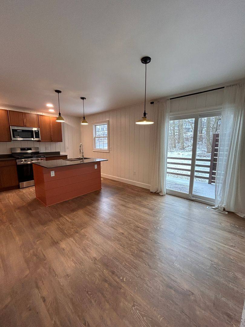 Townhouse for rent at 435 Crosswinds Dr, Lititz, PA 17543
