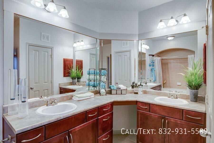 Apartment for rent at 8309 Fannin St #AICE, Houston, TX 77054