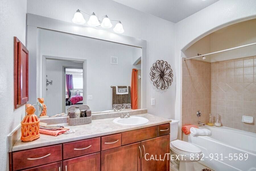 Apartment for rent at 8309 Fannin St #AICE, Houston, TX 77054