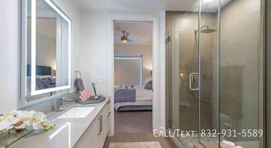 Apartment for rent at 2182 Bagby St #TTS, Houston, TX 77002