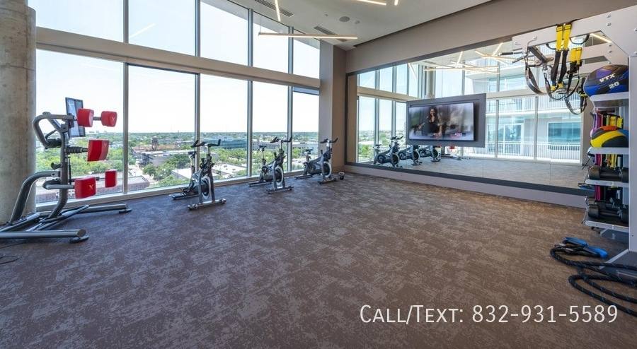 Apartment for rent at 2182 Bagby St #TTS, Houston, TX 77002
