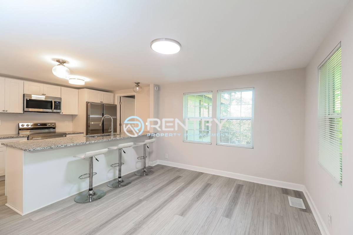 House for rent at 9304 Legranger Rd, Charlotte, NC 28262