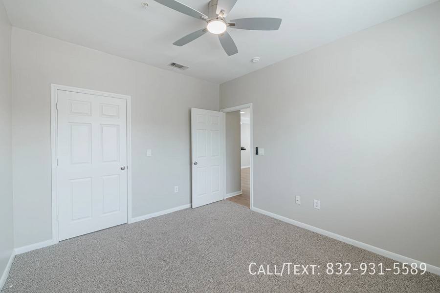 Apartment for rent at 195 Kellington Dr, Kingwood, TX 77339