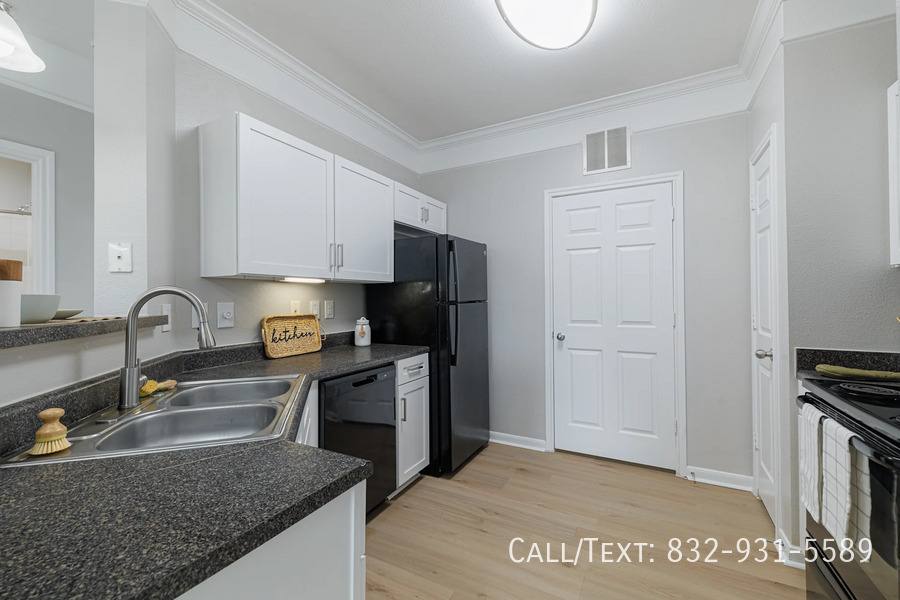 Apartment for rent at 195 Kellington Dr, Kingwood, TX 77339
