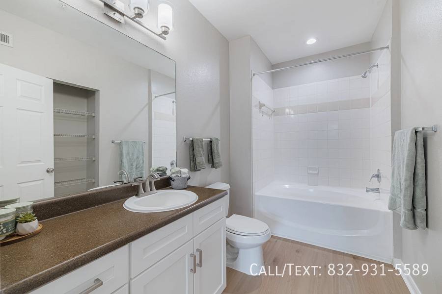 Apartment for rent at 195 Kellington Dr, Kingwood, TX 77339