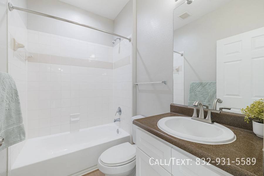 Apartment for rent at 195 Kellington Dr, Kingwood, TX 77339