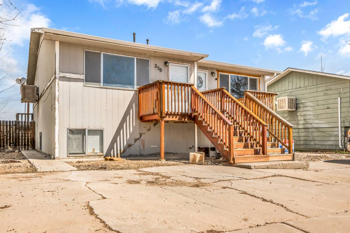 Townhouse for rent at 252 E Rangely Ave, Rangely, CO 81648