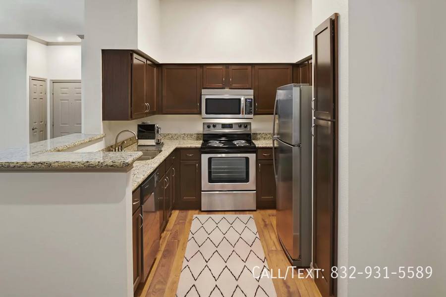 Apartment for rent at 3562 Kirby Dr #CGW, Houston, TX 77098
