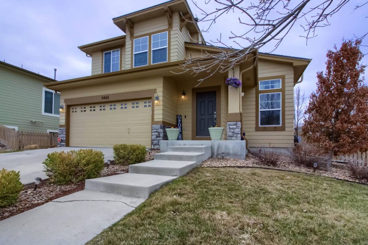 House for rent at 5462 Brooklawn Lane, Littleton, CO 80130
