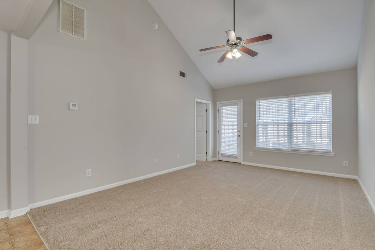 Apartment for rent at 2000 Kennesaw Way, Grovetown, GA 30813