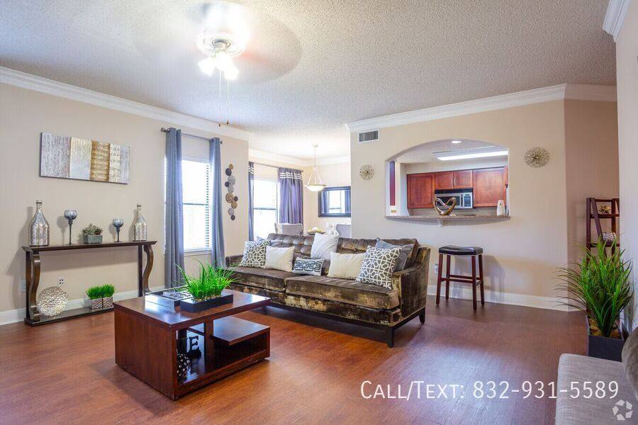 Apartment for rent at 1699 Parkway Plaza Dr #SNBS, Houston, TX 77077