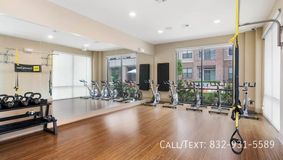 Apartment for rent at 25143 Grogans Mill Rd #OSSP, Spring, TX 77380