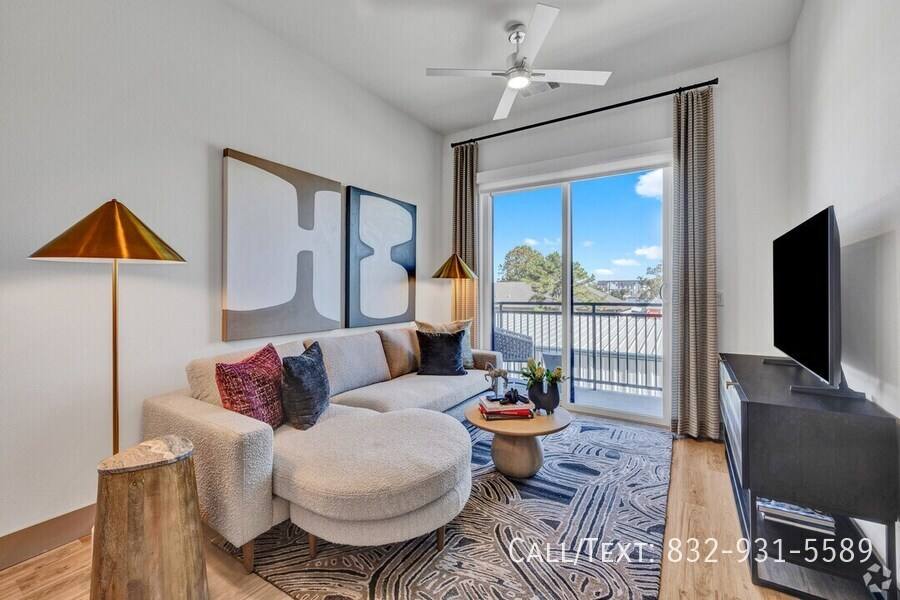 Apartment for rent at 2148 Bevis St #BEH3, Houston, TX 77008
