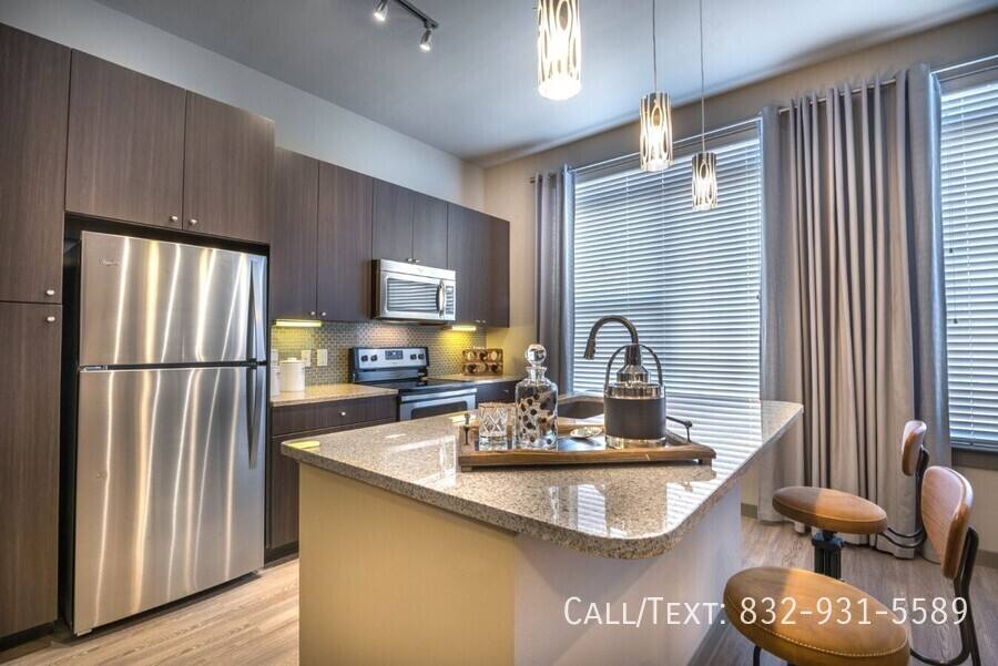 Apartment for rent at 7898 Main St #ADE, Houston, TX 77030