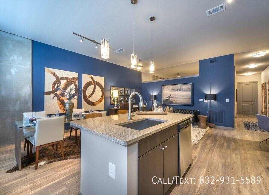 Apartment for rent at 7898 Main St #ADE, Houston, TX 77030