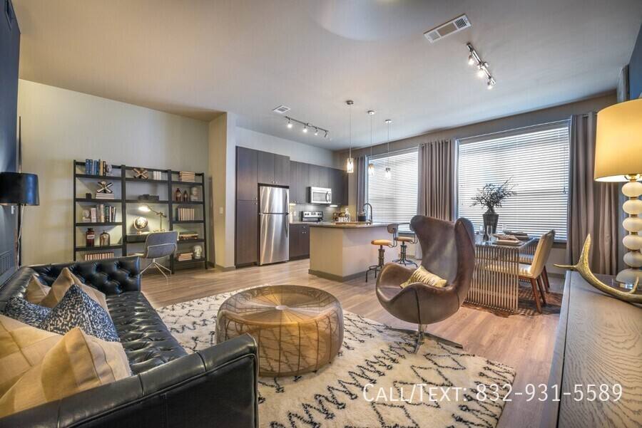 Apartment for rent at 7898 Main St #ADE, Houston, TX 77030