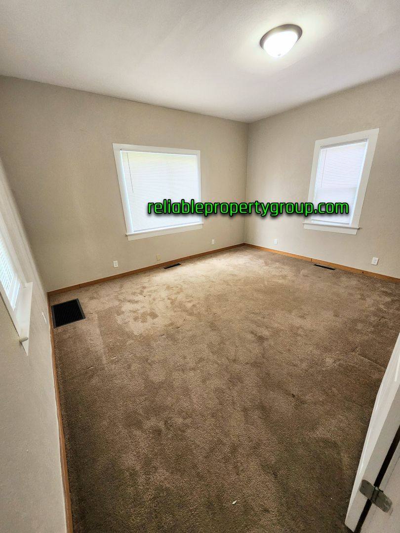 Apartment for rent at 436 E Taber St, Fort Wayne, IN 46803