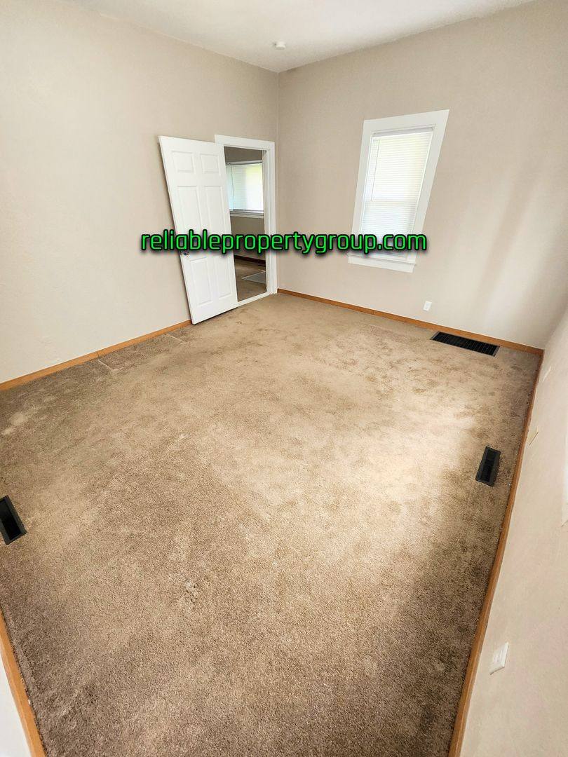 Apartment for rent at 436 E Taber St, Fort Wayne, IN 46803