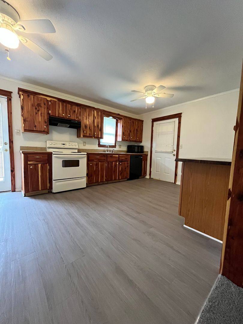 House for rent at 10 Rankin St, Morrilton, AR 72110