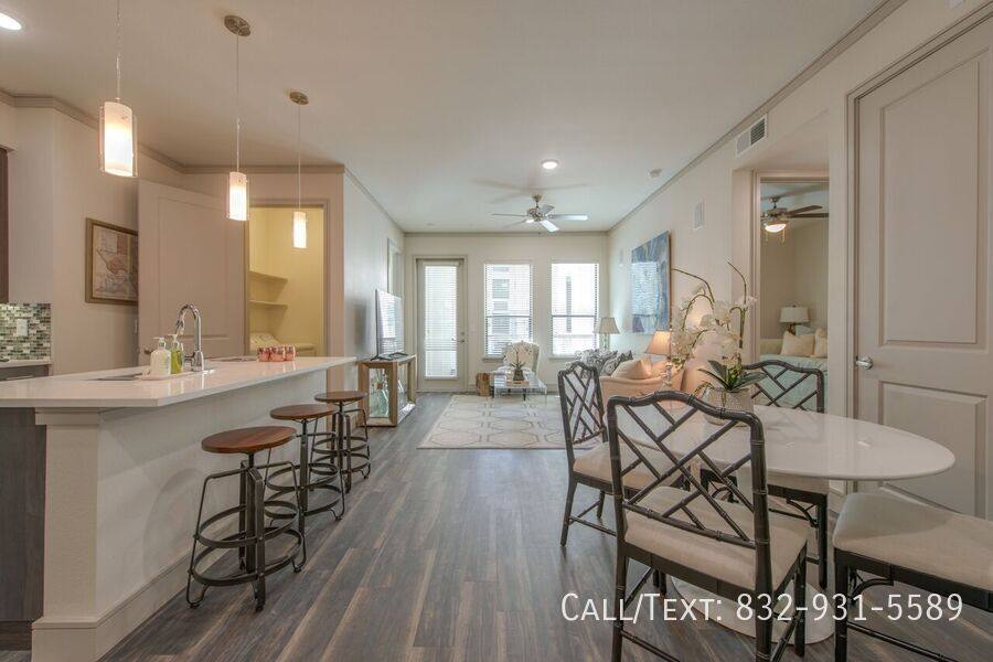 Apartment for rent at 2301 Chenevert St #THD2, Houston, TX 77003