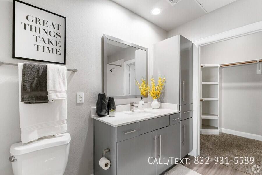Apartment for rent at 2800 Corder St #SCMC1, Houston, TX 77054