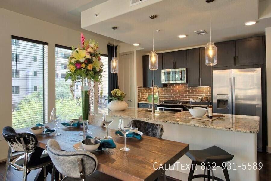 Apartment for rent at 699 Capitol St #14TA2, Houston, TX 77002